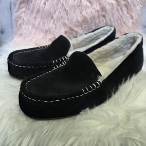 Koolaburra X UGG /  Lezly Black Suede Slippers